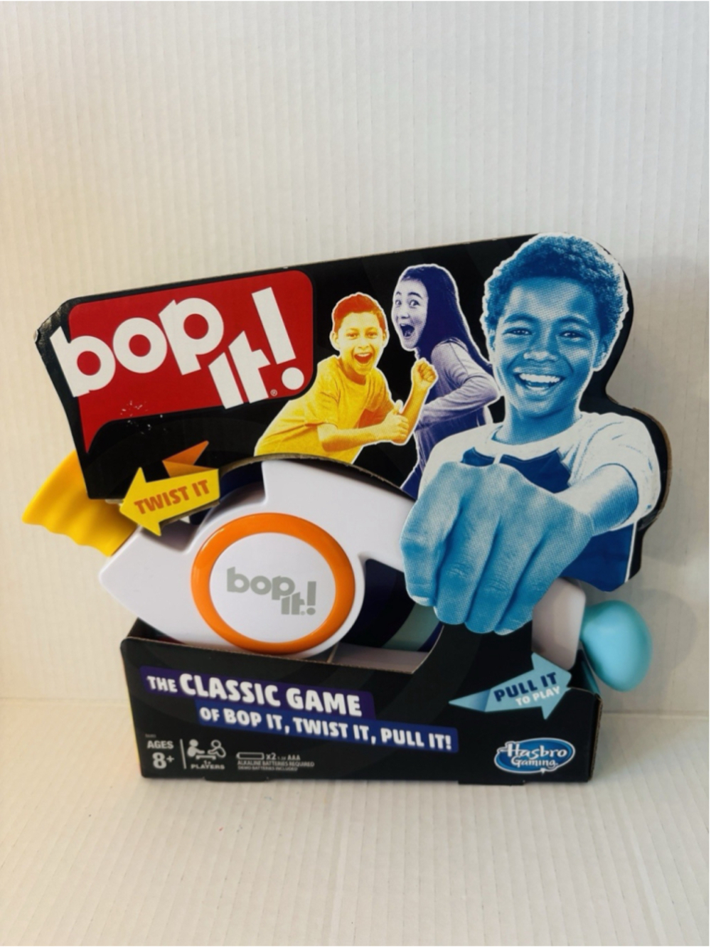 Hasbro Gaming Bop It! The Classic BOP IT-TWIST IT-PULL IT!! Electronic Game New!
